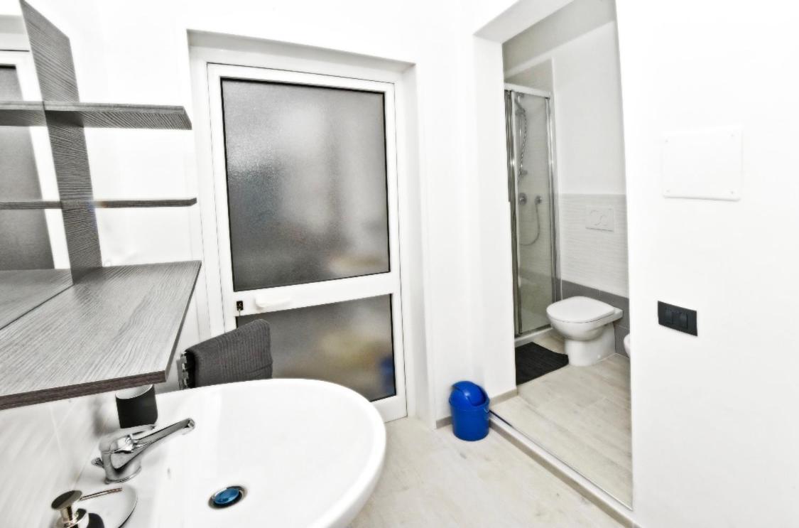 Borgo 98 Guest House Matrimoniale Con Bagno Privato Livorno Luaran gambar