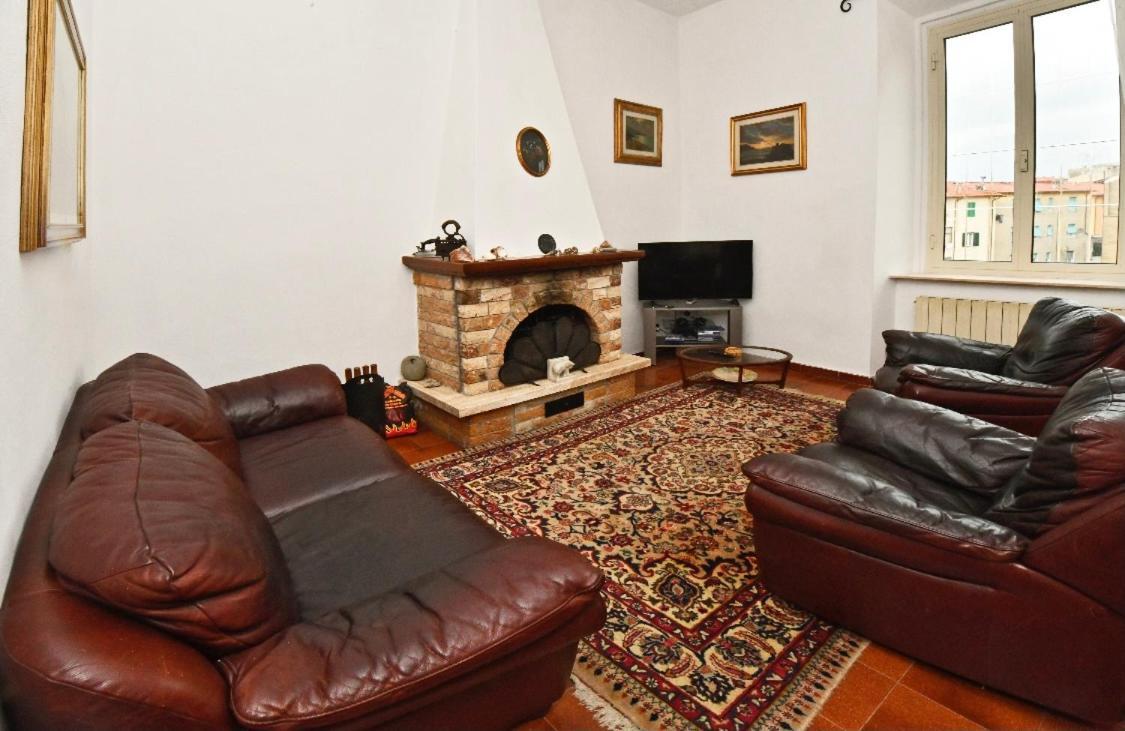 Borgo 98 Guest House Matrimoniale Con Bagno Privato Livorno Luaran gambar